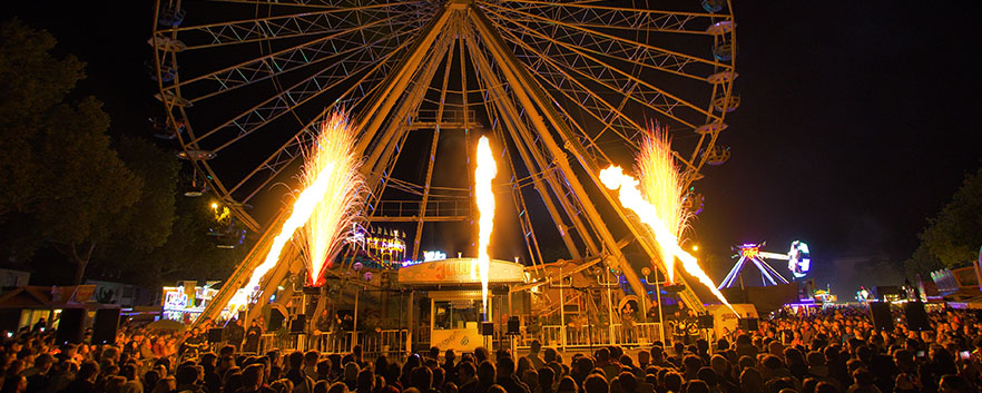 Pyro-/Flammenshow im Luísenpark Mannheim